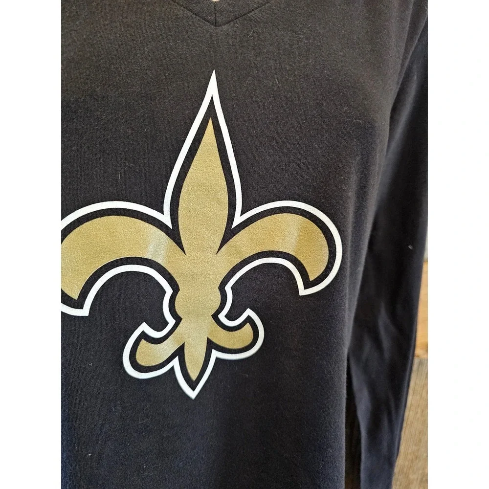 Fanatics size medium women New Orleans Saints long sleeve (fit small)